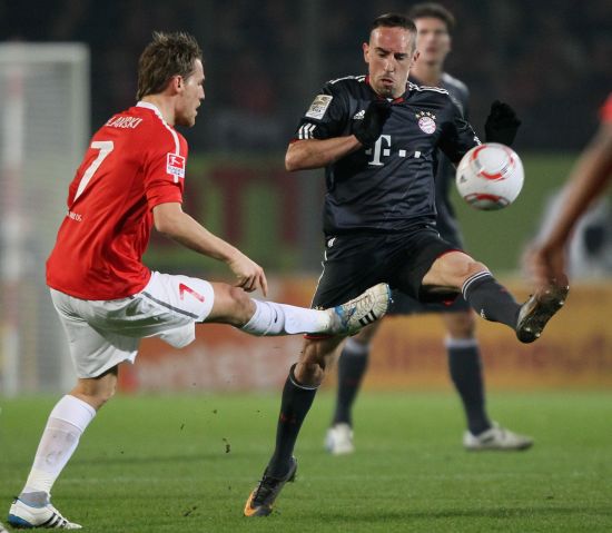 孤掌难鸣 孤掌难鸣