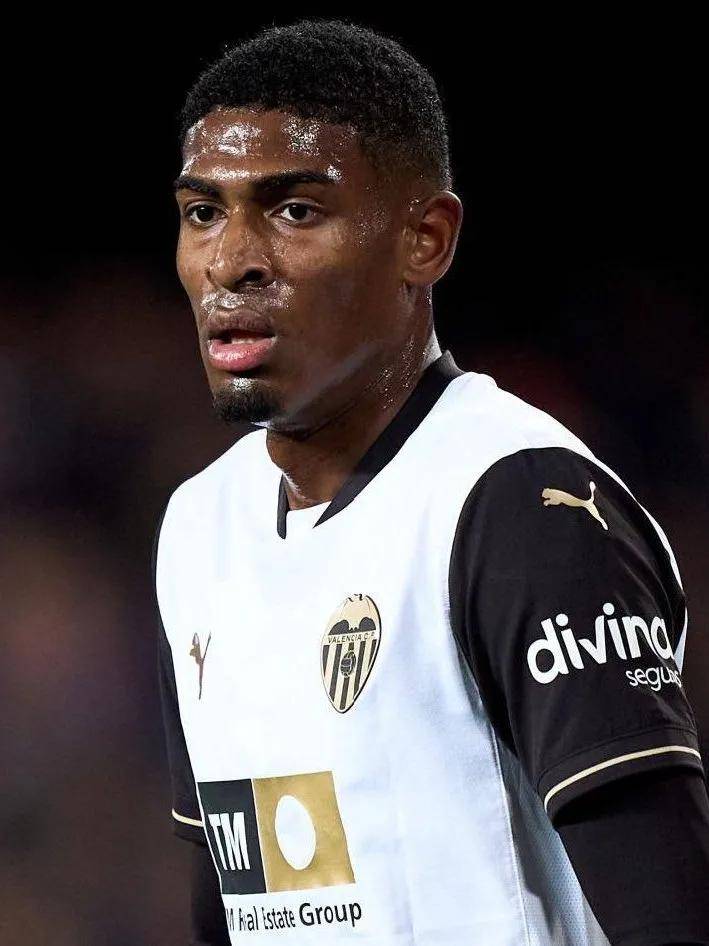 三年前以高 三年前以高